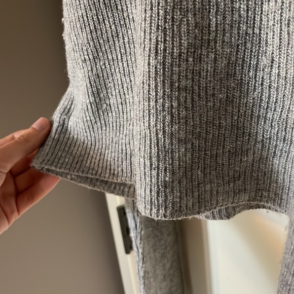 Brandy Melville Casey Quarter Zip Sweater - Picture 11 of 12